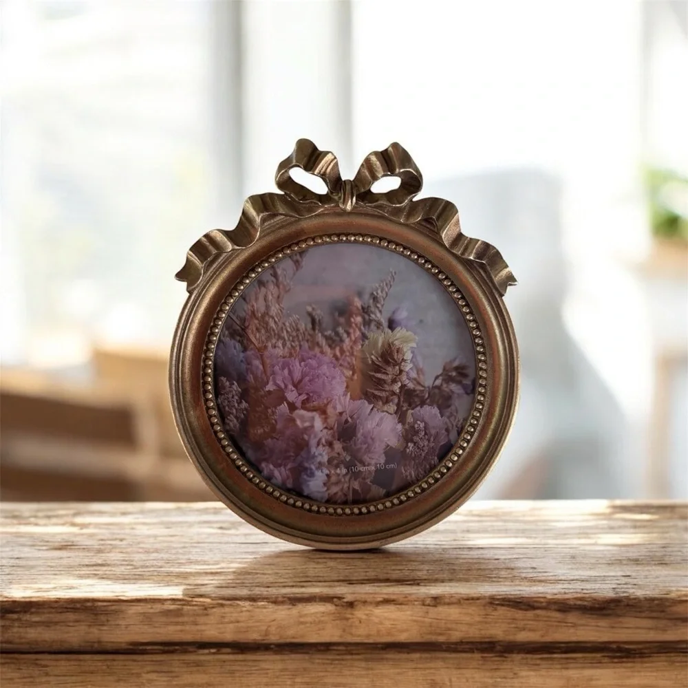 Elegant Gold  Frame bow on top round for 4”x4” photo